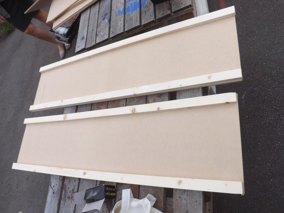 The smaller sides with the lumber screwed on